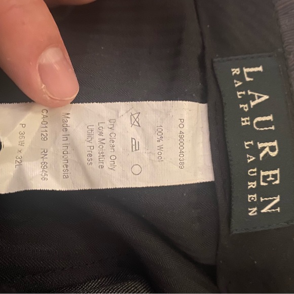 Lauren Ralph Lauren charcoal grey suit - Picture 3 of 5